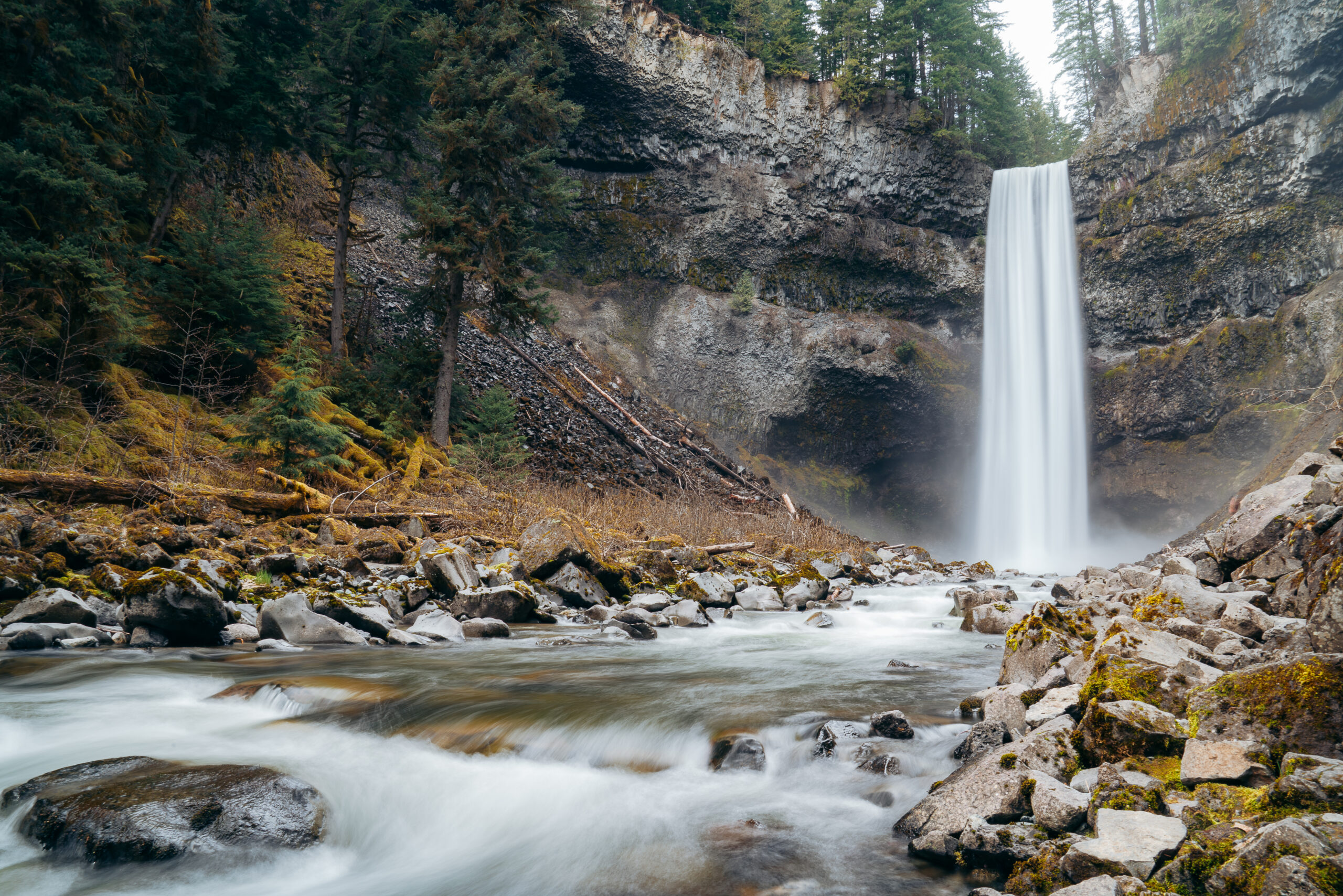 brandywine waterfall squamish photographer composition interest landscape photography
